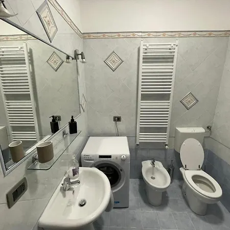 Sansa House Comfortable And Within Walking Distance Of The Center Apartmán
