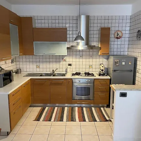 Apartment Sansa House Comfortable And Within Walking Distance Of The Center
